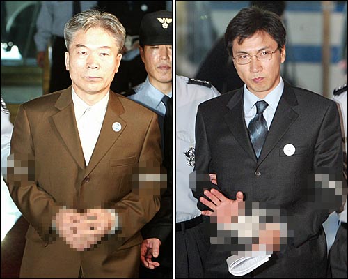 20일 오후 1시 30분경 증인으로 채택된 최도술씨(왼쪽)과 안희정씨가 헌법재판소에 도착하고 있다. 